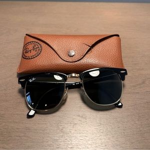 Ray-Ban clubmaster classic polished black on gold